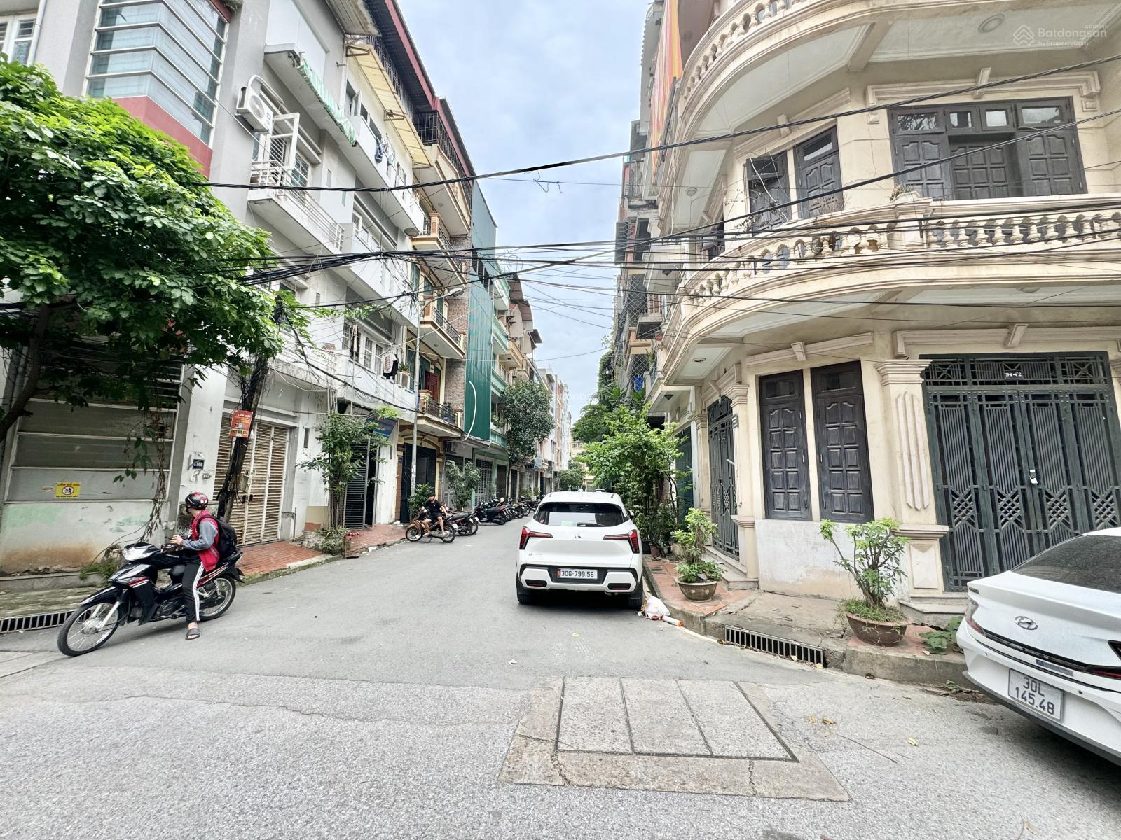Bán BT KĐT Đại Kim, Hoàng Mai. DT 108m2 - MT 10m lô góc 3 thoáng 3 oto tránh, hướng Đông tứ mệnh