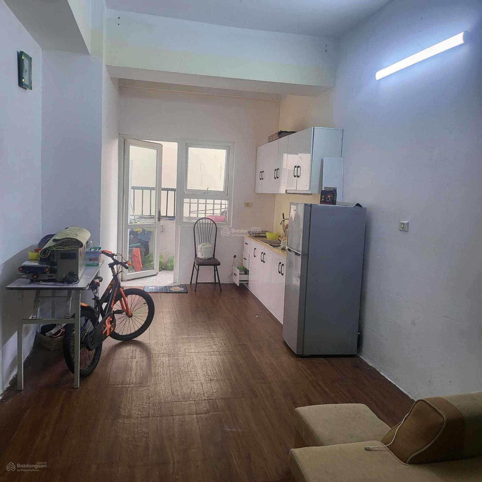Tôi chính chủ gửi bán căn hộ 66m2 nhà cơ bản thiết kế 2 phòng ngủ, tầng thấp tiện đi lại