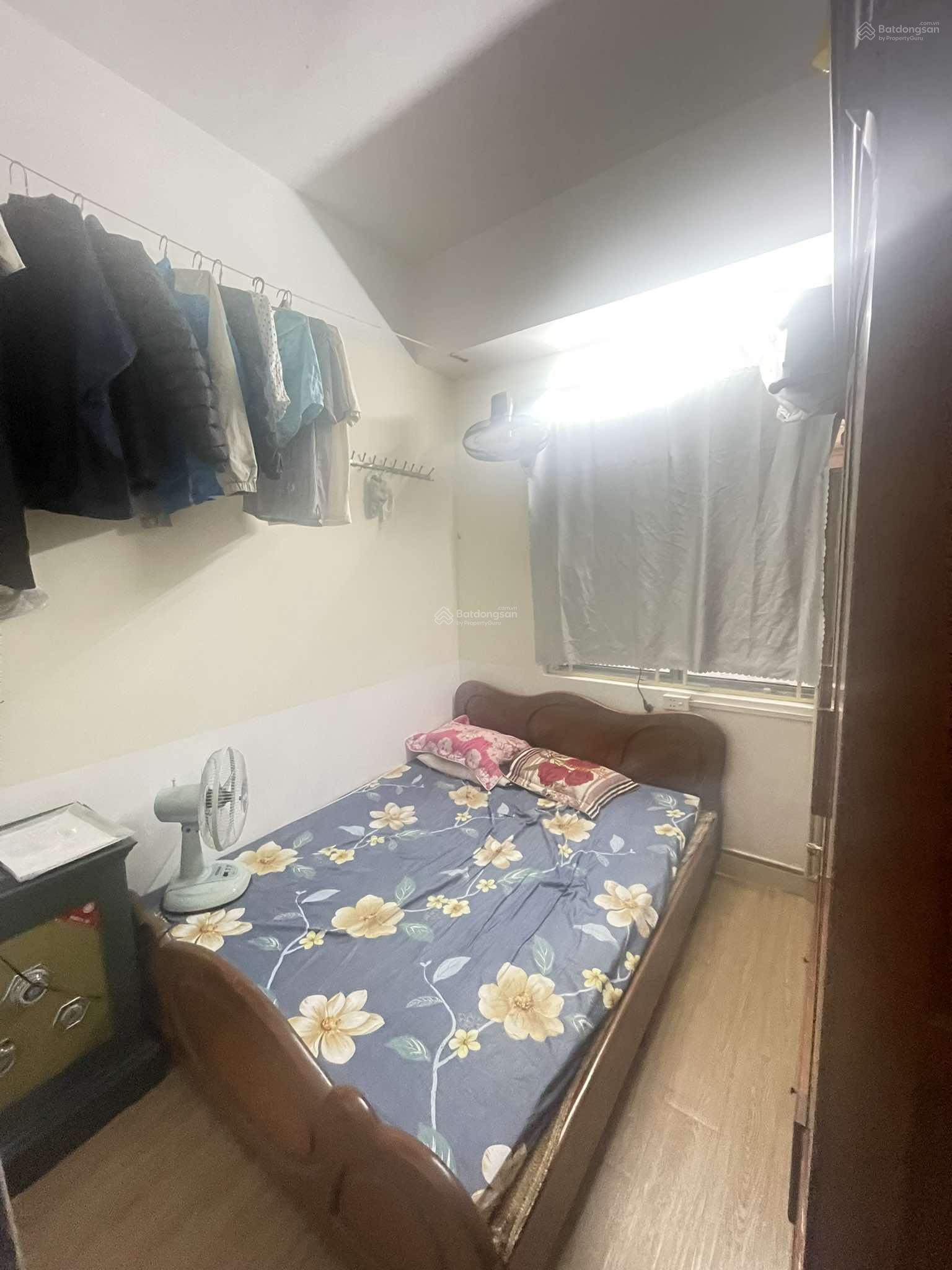 Tôi chính chủ gửi bán căn hộ 66m2 nhà cơ bản thiết kế 2 phòng ngủ, tầng thấp tiện đi lại