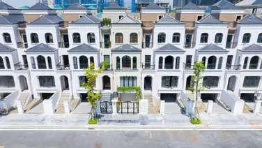 Biệt thự Ciputra 3. Vị trí khu lõi 149,6m2 x 4 tầng. Mặt tiền 8m. Đối diện Lotte Mall. Giá 61 tỷ