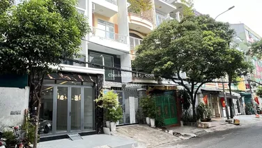 Chia tài sản - Bán nhà ngay công viên KDC Bình Phú Q6 - DT 5x19m - XD 4 tầng - Giá 10,2 tỷ