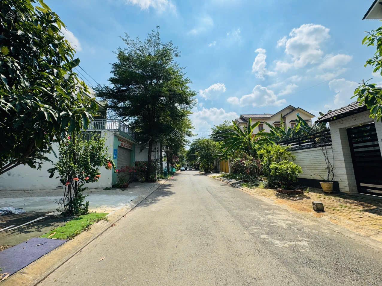 Chủ thiện chí bán nhé anh chị bán nền biệt thự Hoàng Anh Minh Tuấn đối diện The Global City