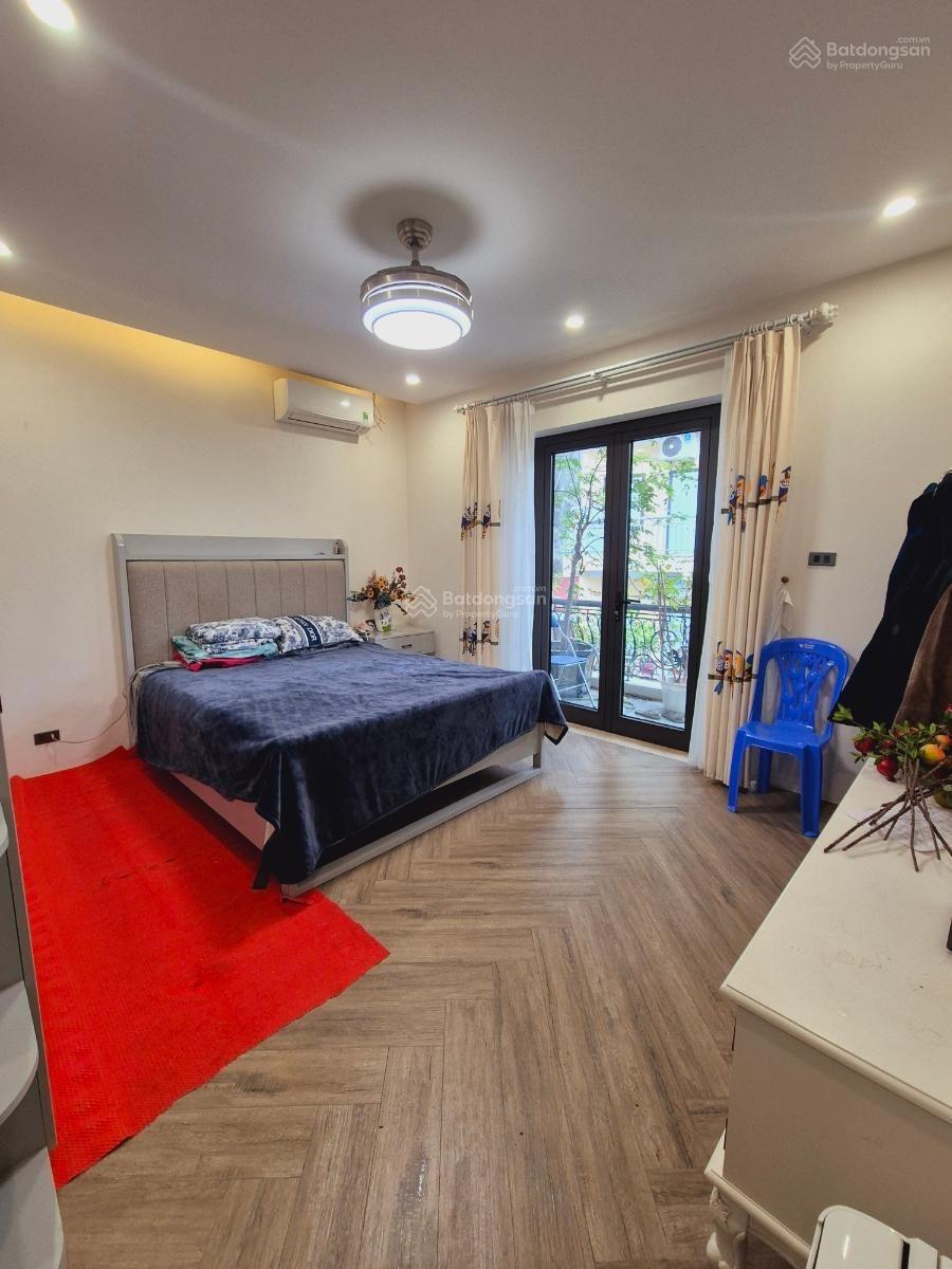 Mặt phố Thanh Xuân 88m2 MT 5m 5 tầng thang máy. Nội thất xịn. Kinh doanh sầm uất. LH 0989 388 ***