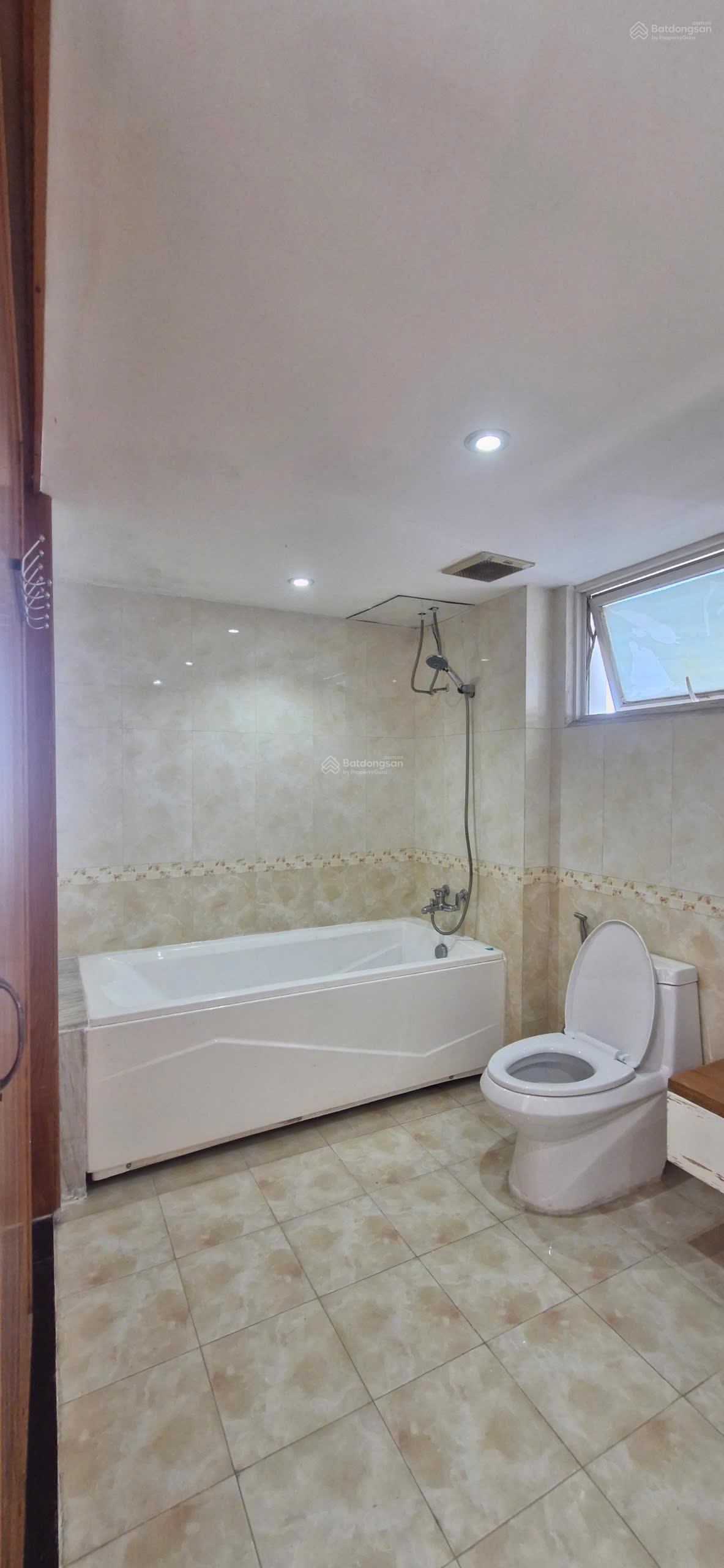 Cho thuê căn hộ 5PN, 4VS, 200m2 tại Phú Hoàng Anh, 23 triệu VND, Nhà Bè, TP.HCM