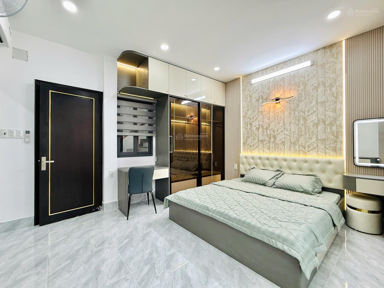 Nhà 4 tầng, bề thế ngang 6m thang máy, đường 7m thông Phạm Văn Bạch-Tân Sơn ngay nhà ga T3, P15, TB