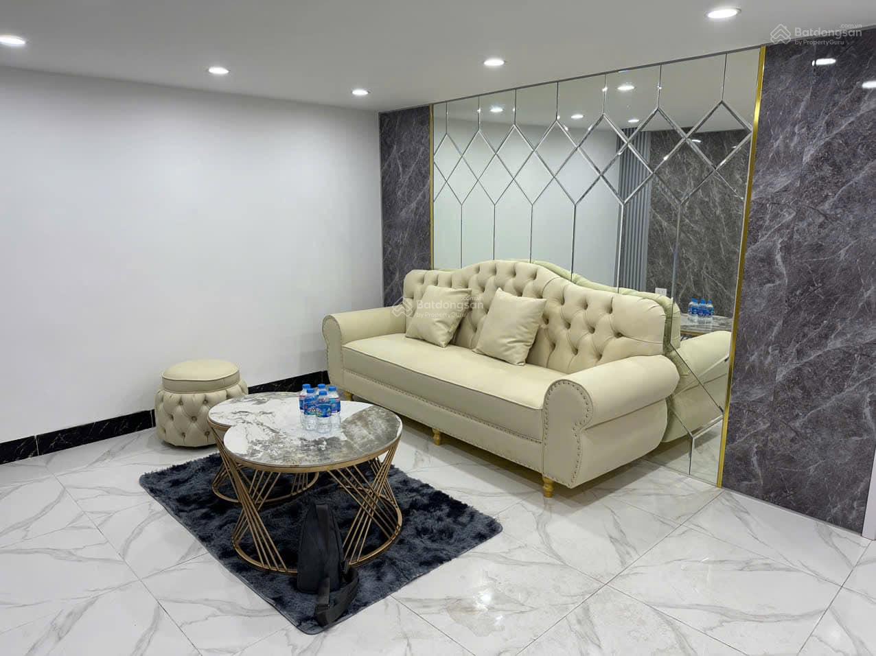 Lô góc Tôn Đức Thắng, thang máy nhập khẩu, 15m ô tô tránh, DT 43m2* 5T Lô góc Tôn Đức Thắng, thang máy nhập khẩu, 15m ô tô tránh, DT 43m2* 5T