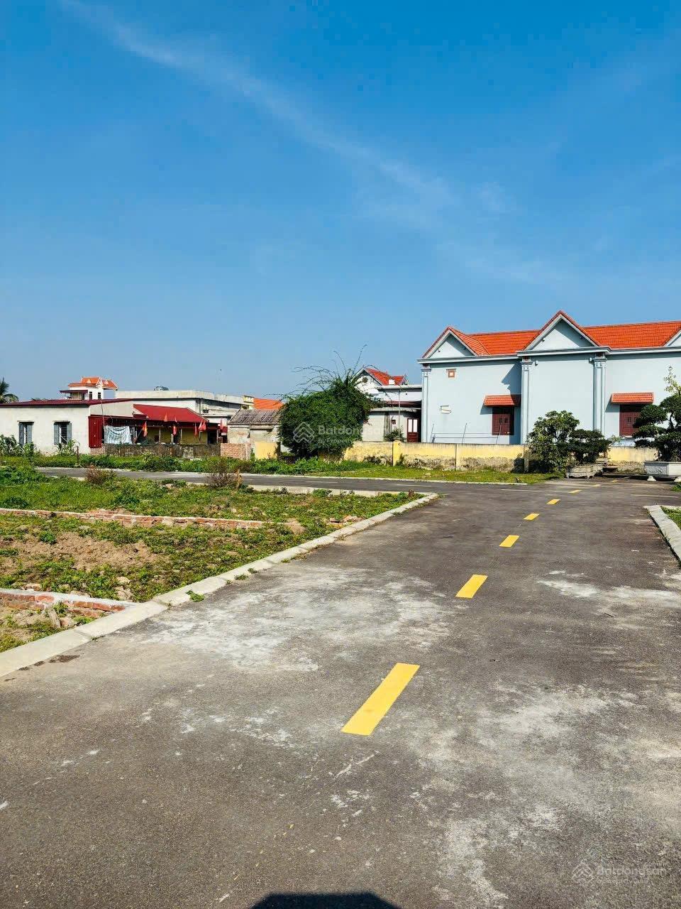 Cần tiền bán gấp mảnh này ở thị trấn quất lâm cạnh quảng trường biển công viên nước phố đi bộ