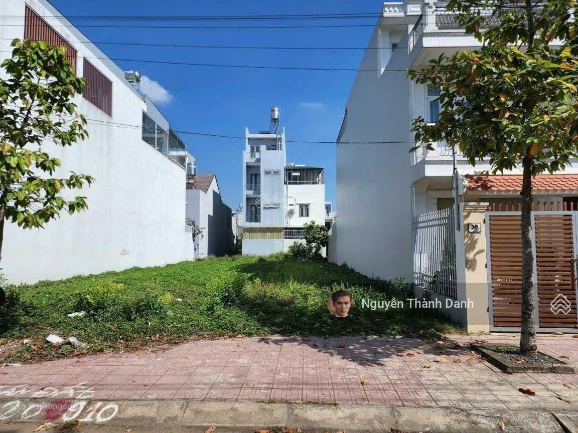 Bán lô đất 130m2/2,6tỷ . Xã Bình Khánh, Cần Giờ, TP HCM. Gần trường THPT Bình Khánh. Sổ hồng riêng