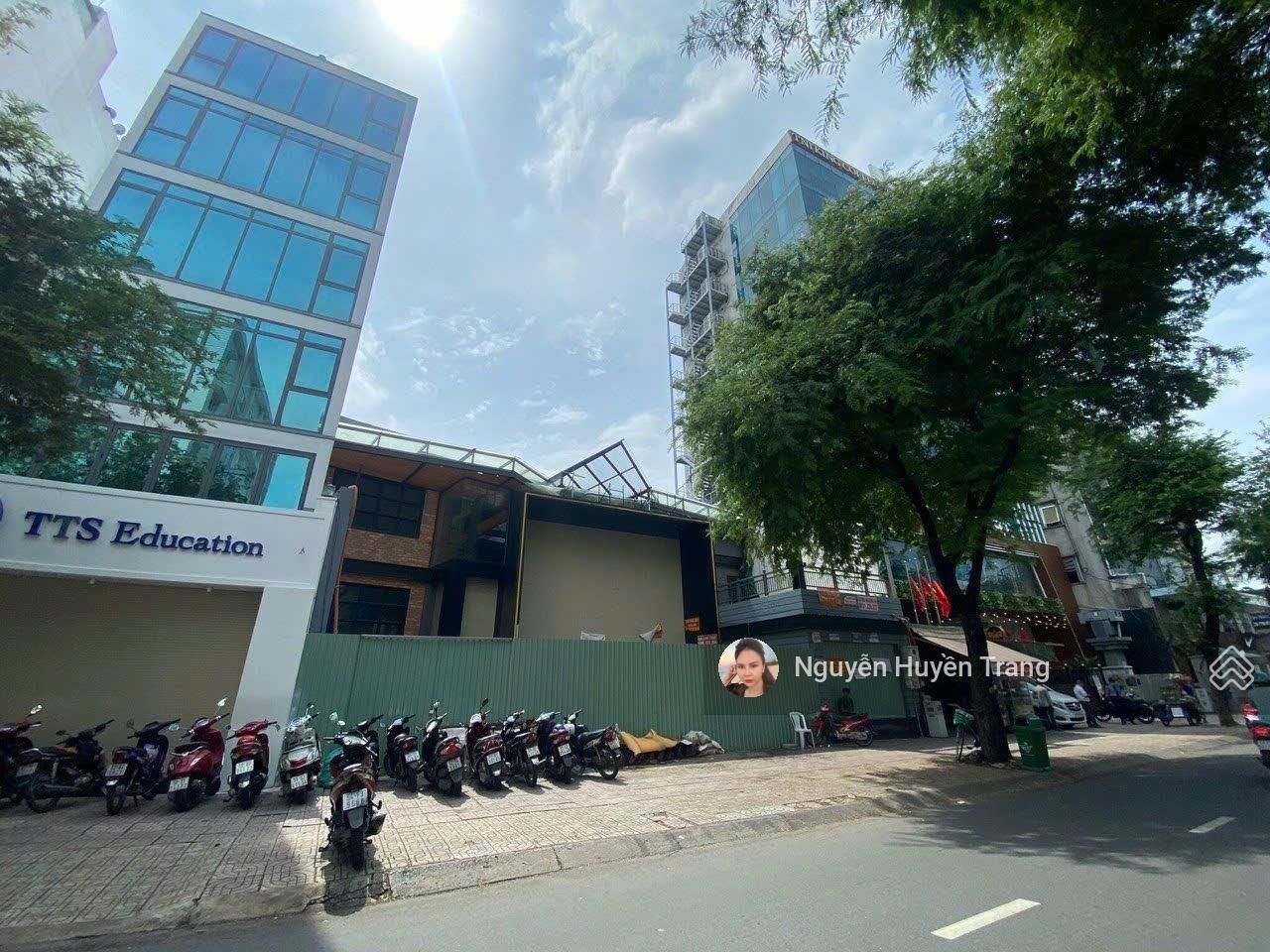 Giá sập sàn! Mặt tiền góc Hoàng Văn Thụ, P9, Phú Nhuận - 15 x 23m - XD Hầm 10 Tầng chỉ 60 tỷ