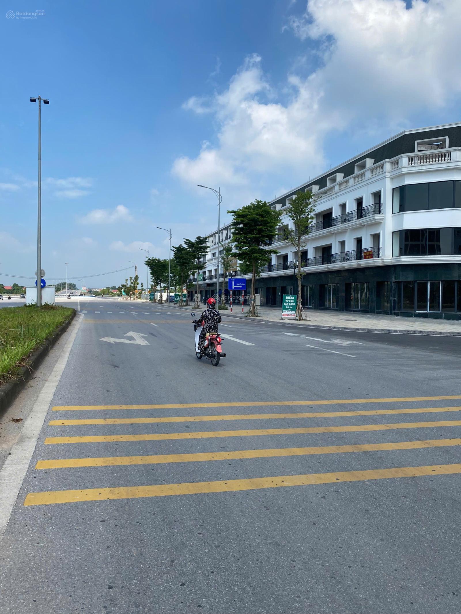 Bán nhà đất tại khu đô thị Yên Bình, Phổ Yên, Thái Nguyên. DT 90m2. Giá 2 tỷ nhỉnh