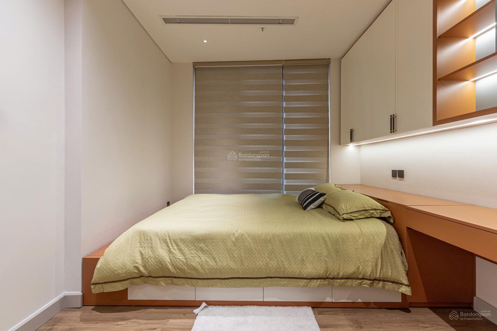 Giá rẻ giật mình Soleil căn 3 ngủ góc 146m2 full NT bao phí sẵn sàng ở hay cho thuê 0914 772 ***