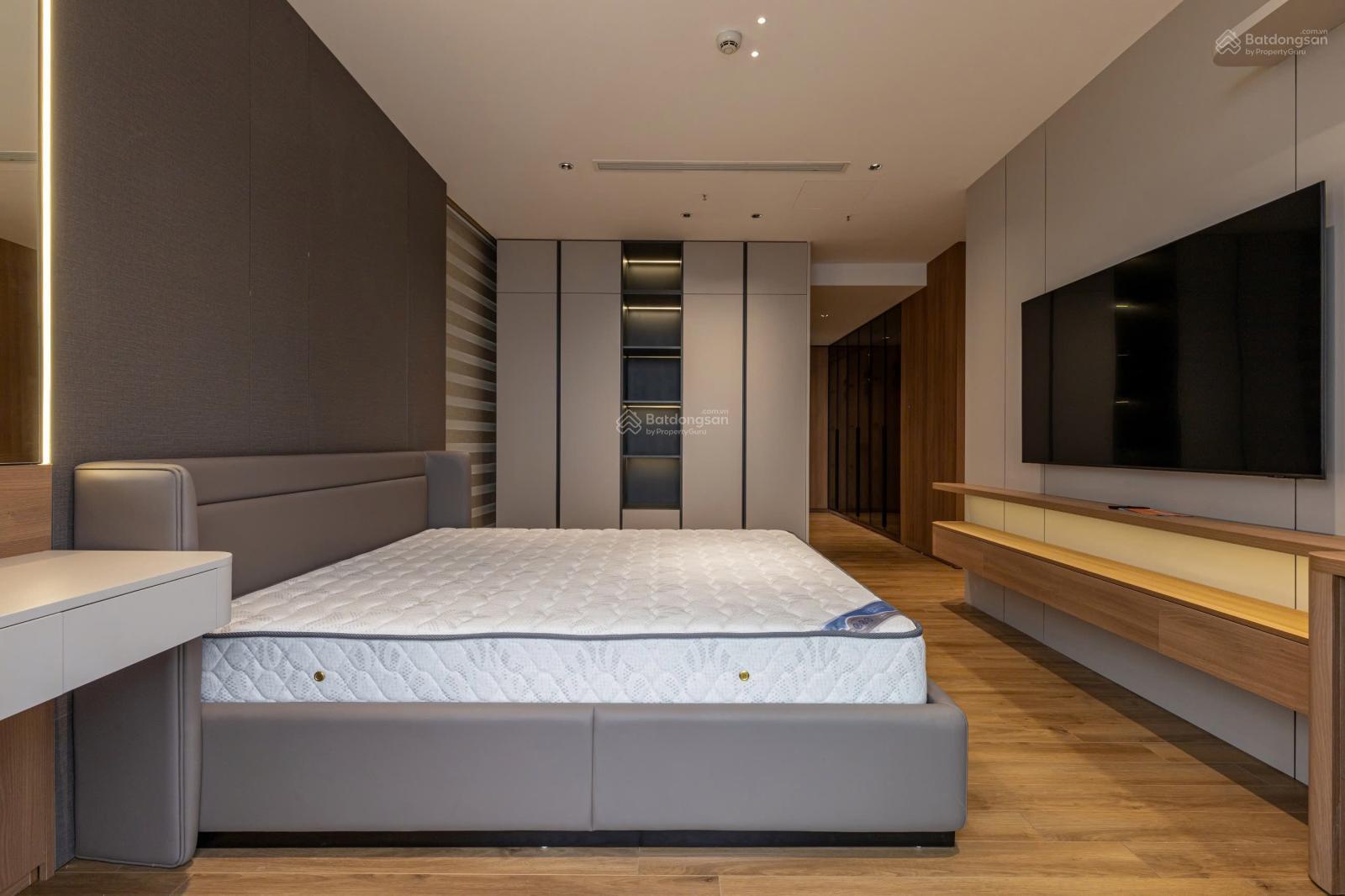 Giá rẻ giật mình Soleil căn 3 ngủ góc 146m2 full NT bao phí sẵn sàng ở hay cho thuê 0914 772 ***