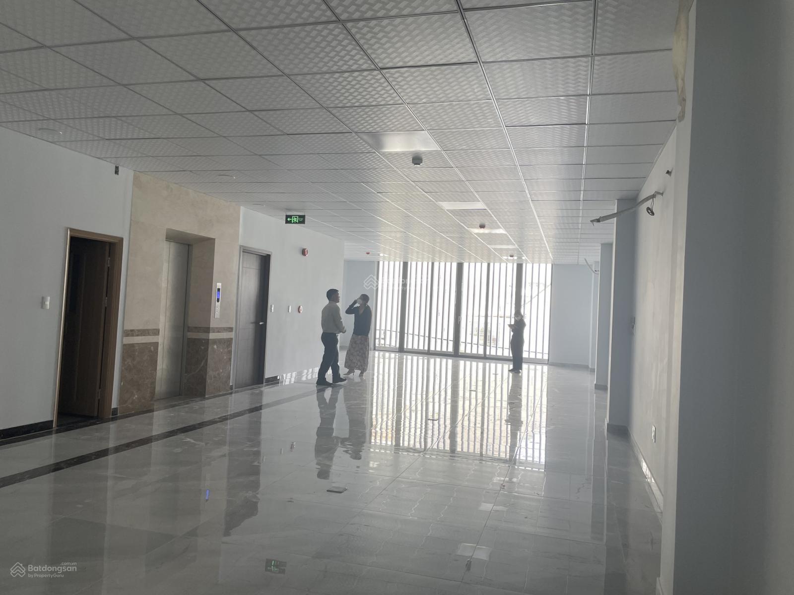 Chuyên cho thuê văn phòng Him Lam Kênh Tẻ, giá siêu hời chỉ từ 15-26tr/th LH 0909 934 ***