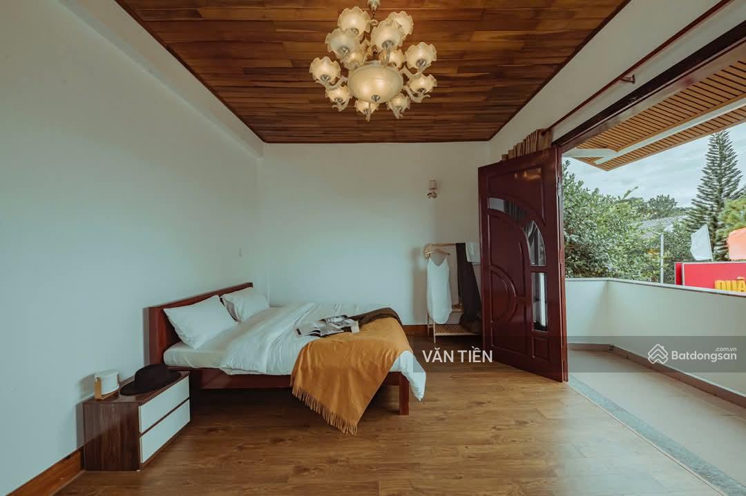 BÁN BIỆT THỰ HAI MẶT TIỀN ĐƯỜNG NGUYỄN HỮU CẢNH,PHƯỜNG 08,DT: 245 M2 ,GIÁ: 13,8 TỶ. 0908 748 ***