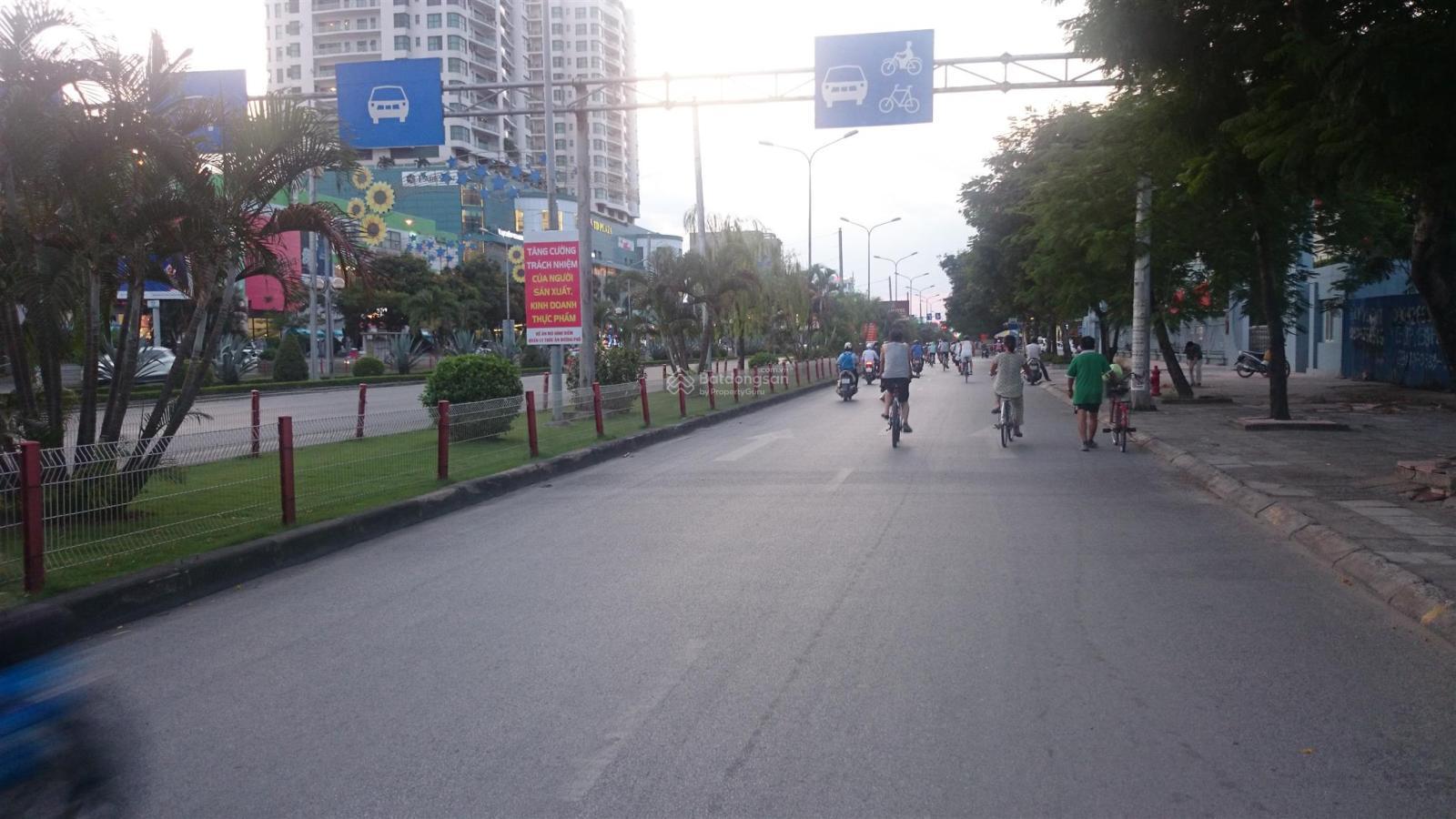 Chuyển nhượng gấp biệt thự mặt đường Lê Hồng Phong, diện tích 380m2, giá chỉ 68 tỷ