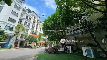 Tôi chính chủ cho thuê 50m2 sàn tầng 3 trong tòa nhà 7 tầng thang máy Tô Hiệu - Hà Đông. Giá 8tr/th
