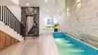 Toà nhà 5 tầng + thang máy + hồ Jacuzy 6PN cách biển 500m, doanh thu 80 tr/tháng full nội thất mới