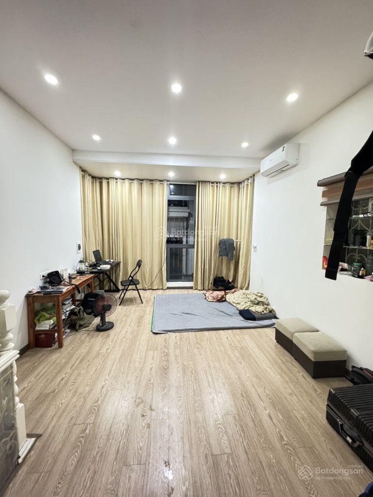 Hàng xóm Tân Mai 30 m2, 5 tầng. Mặt tiền 4 m. Sổ đỏ. Giá 4.200 tỷ Hàng xóm Tân Mai 30 m2, 5 tầng. Mặt tiền 4 m. Sổ đỏ. Giá 4.200 tỷ