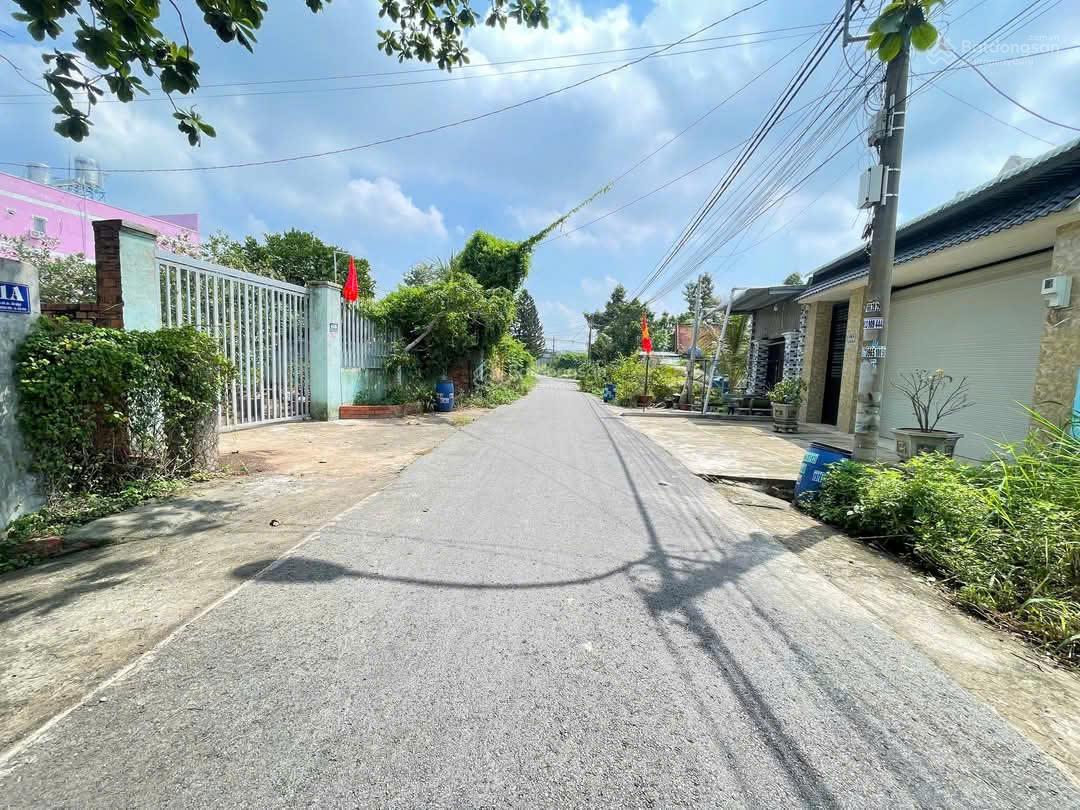 Bán đất 212m2 tại Đường Số 30, Tân Thông Hội, Củ Chi, HCM. Chỉ 1,7 Tỷ Bán đất 212m2 tại Đường Số 30, Tân Thông Hội, Củ Chi, HCM. Chỉ 1,7 Tỷ