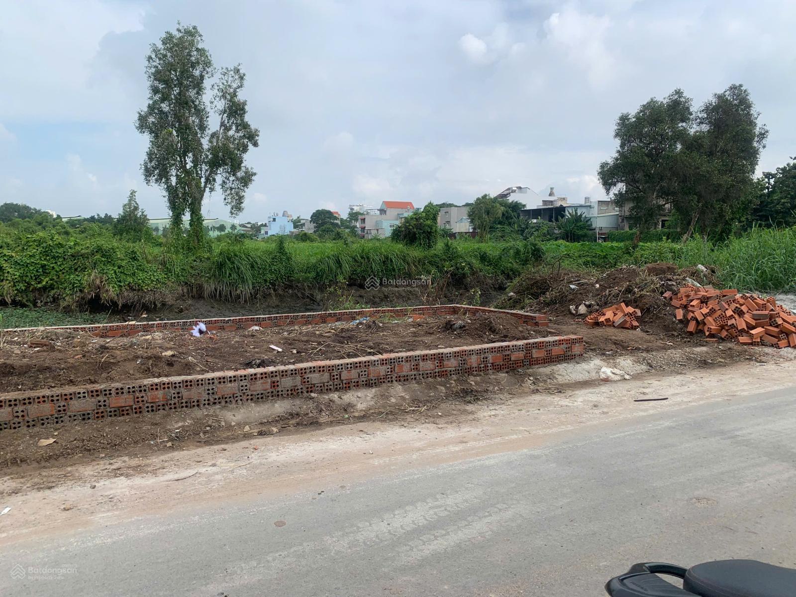 Cần bán nền (10x24,5m) full thổ view sông đường 10m sổ riêng cách QL 13 700m mặt tiền kinh doanh