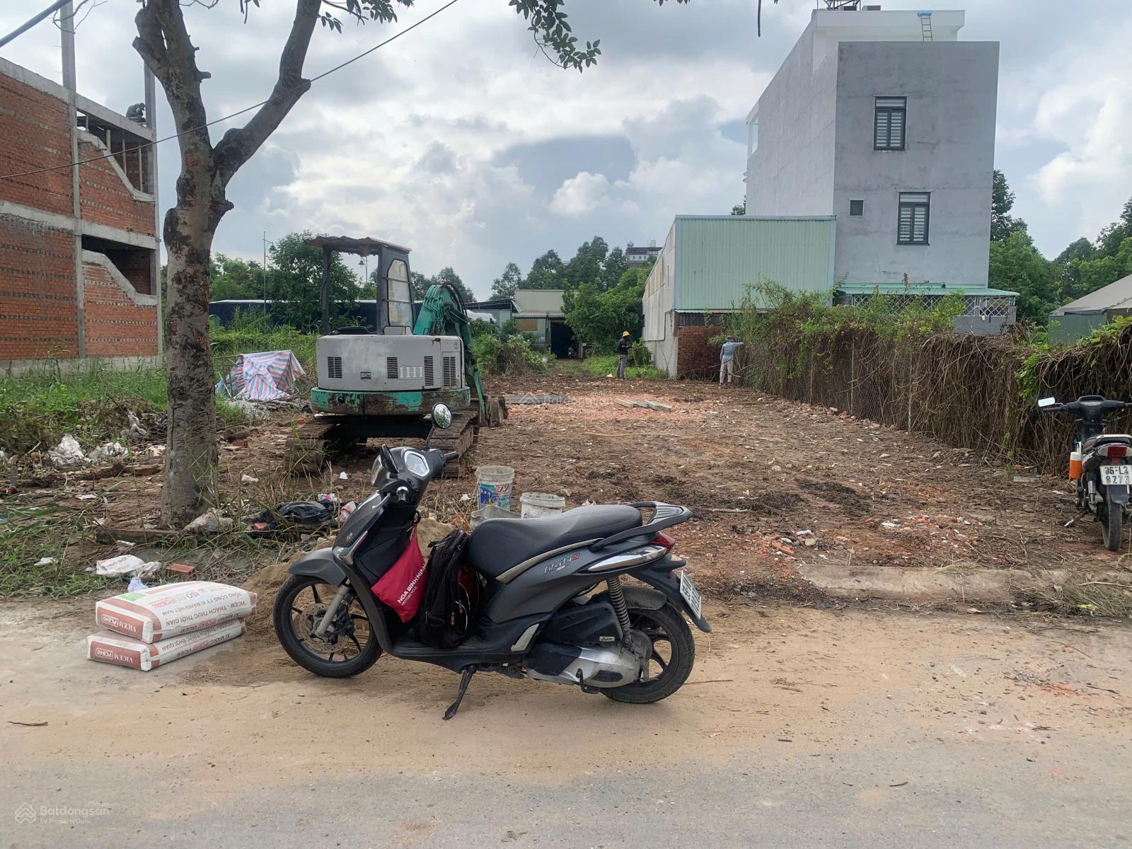 Cần bán nền (10x24,5m) full thổ view sông đường 10m sổ riêng cách QL 13 700m mặt tiền kinh doanh
