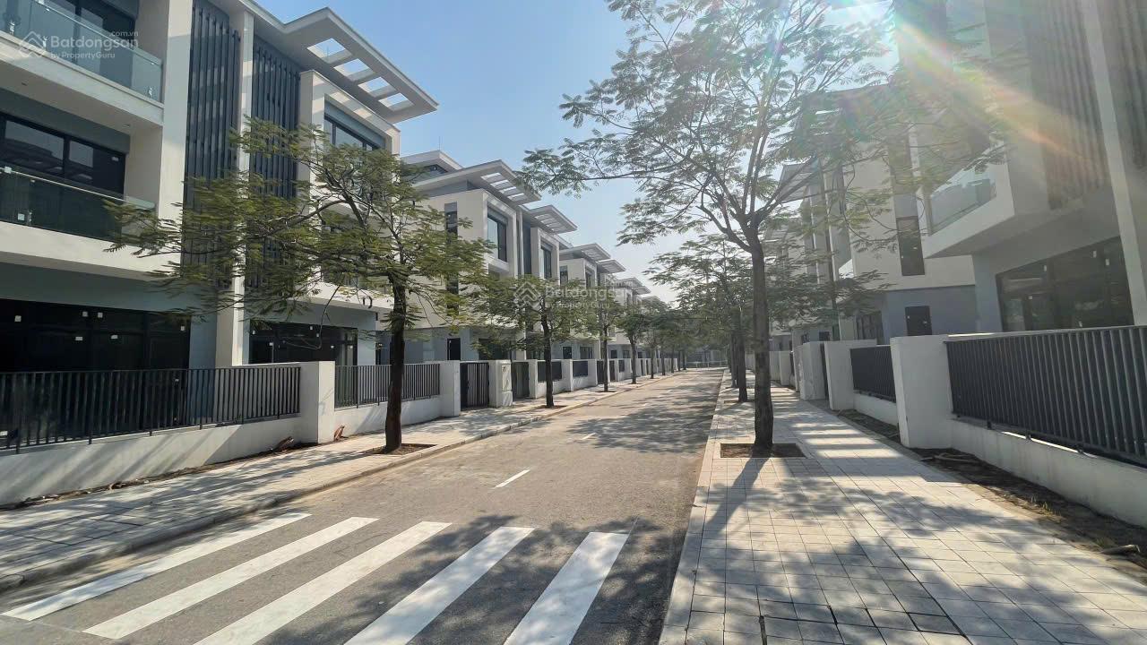 Bán cắt lỗ biệt thự An Quý Dương Nội 198m², sổ đỏ chính chủ, vị trí đẹp cho gia đình an cư