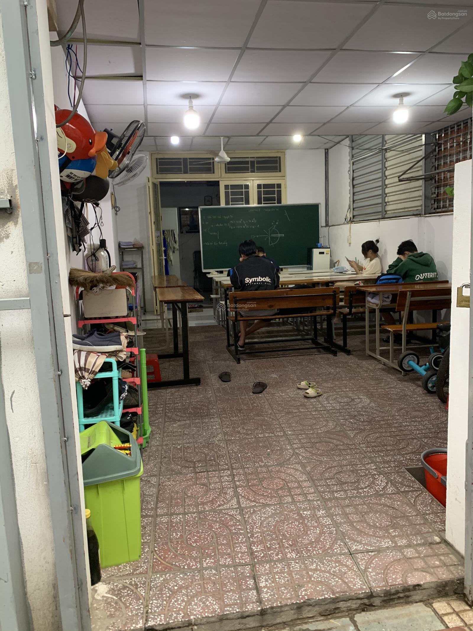 còn 1 căn nhà trệt lửng giá tốt ngay BV, đường 16 P.Linh Trung, Thủ Đức DTSD: 4x16m chỉ 3.1 tỉ