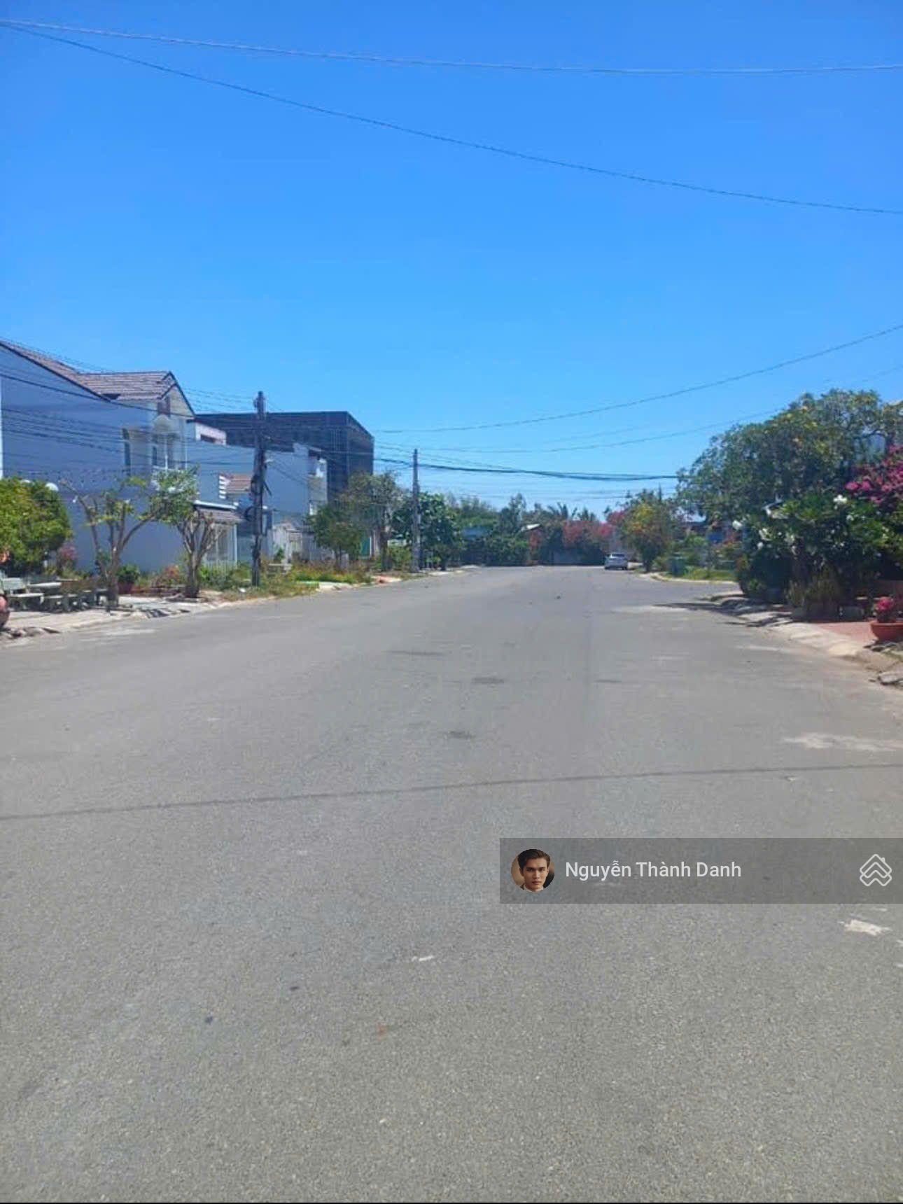 Bán lô đất MTĐ Bùi Văn Sự, xã Qui Đức, huyện Bình Chánh, TP HCM. 227m2/1,7tỷ . Gần chợ Qui Đức. SHR