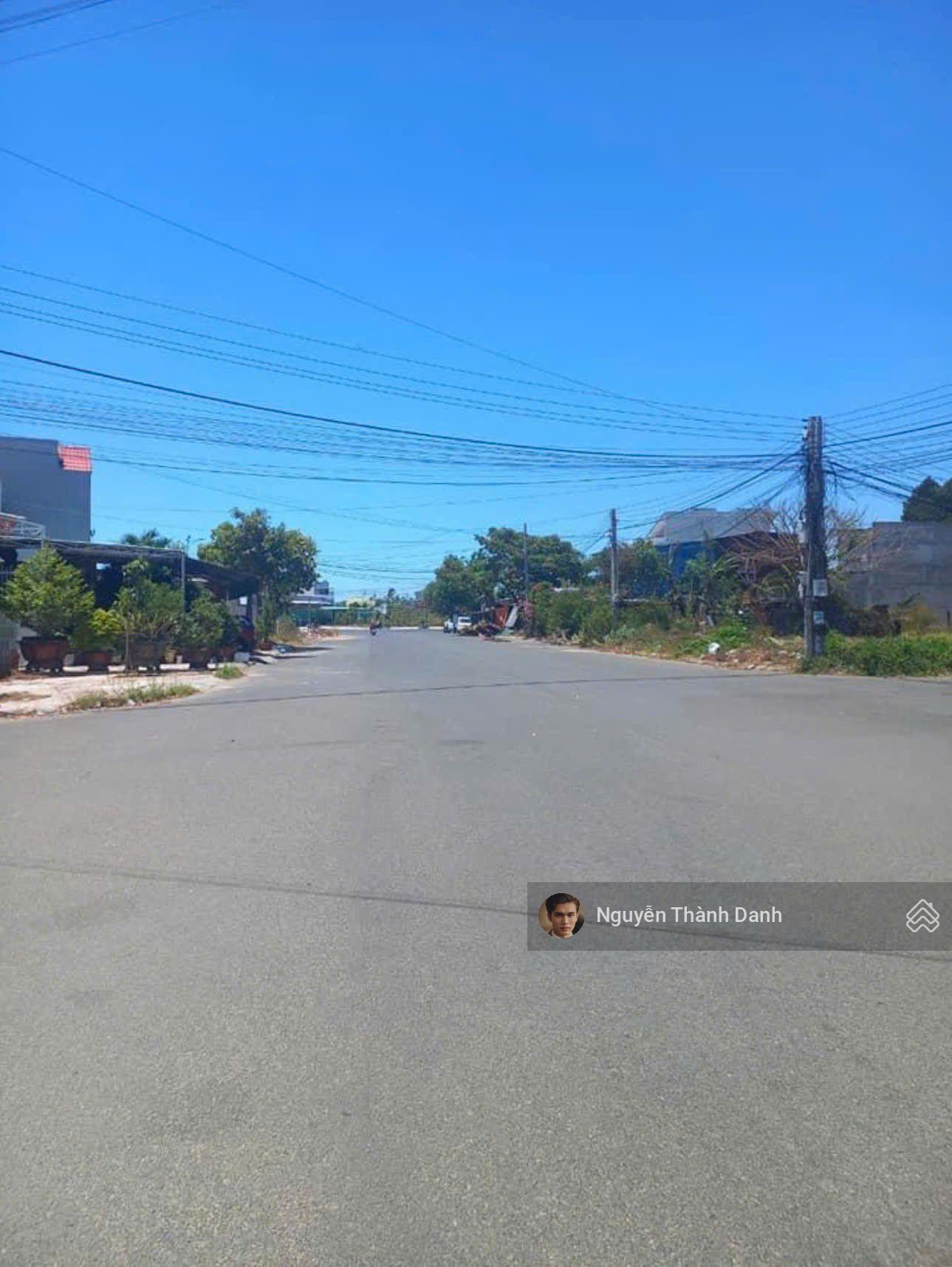 Bán lô đất MTĐ Bùi Văn Sự, xã Qui Đức, huyện Bình Chánh, TP HCM. 227m2/1,7tỷ . Gần chợ Qui Đức. SHR