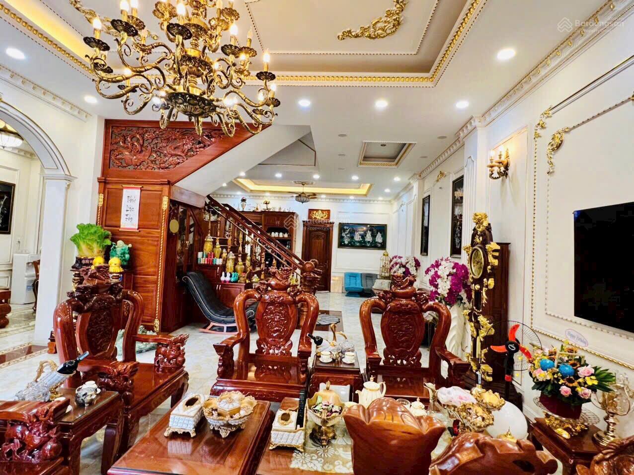 Siêu phẩm! Biệt thự góc 2MT Cityland P10 Gò Vấp. DT: 11x20m nở hậu, nhà full nội thất gỗ cao cấp Siêu phẩm! Biệt thự góc 2MT Cityland P10 Gò Vấp. DT: 11x20m nở hậu, nhà full nội thất gỗ cao cấp