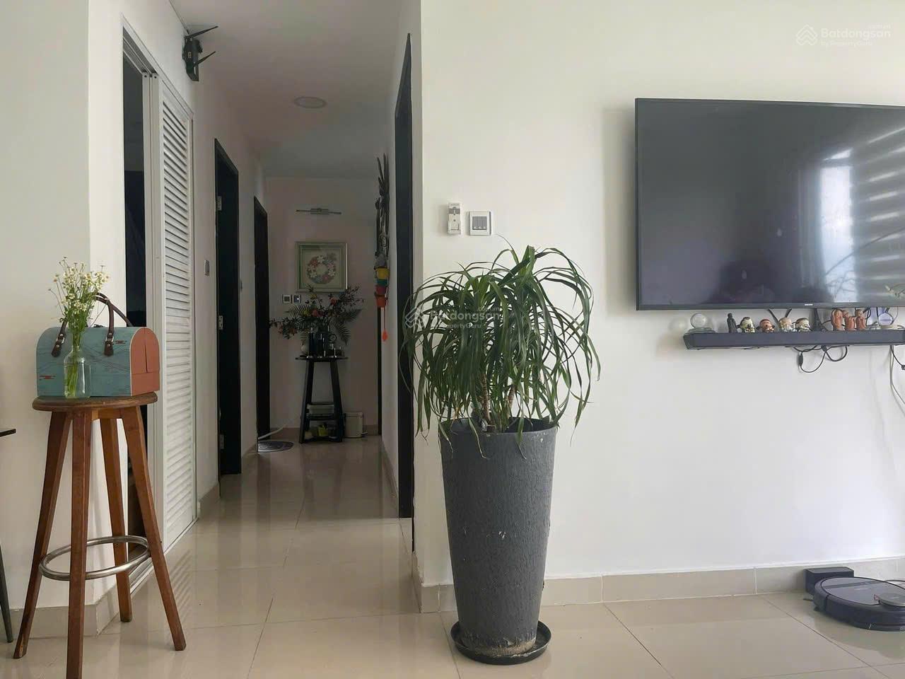 Giá cực tốt! Bán CC Phú Mỹ (Sát PMH), Q. 7, đã có sổ, 93 m2, 3 PN, 2WC, NTCB, giá 4,3 tỷ