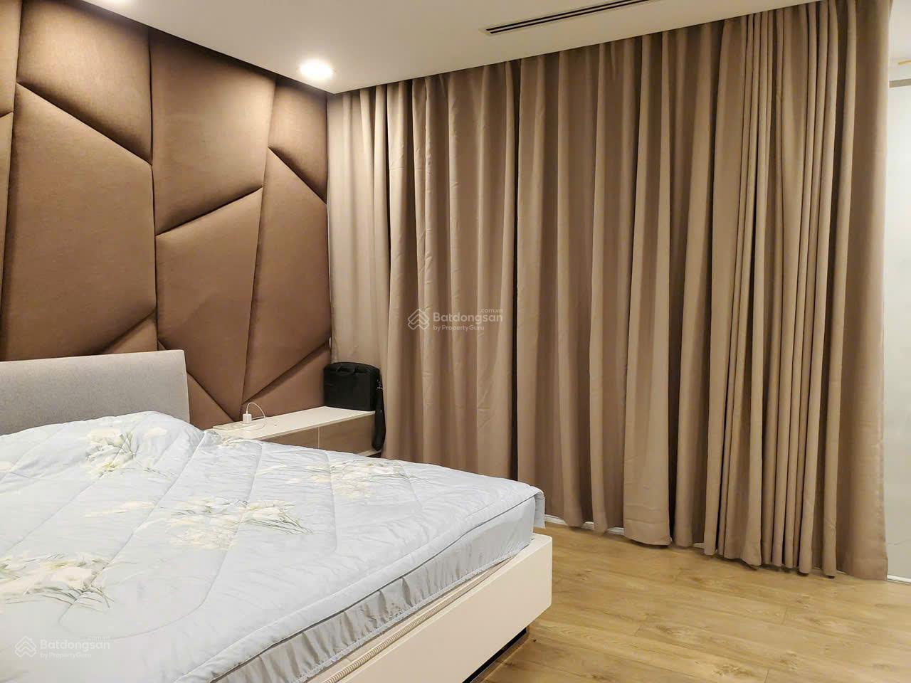Bán nhanh căn hộ Duplex 2 tầng 3PN Star Hill - PMH, giá chỉ 11tỷ4 full nội thất hiện đại
