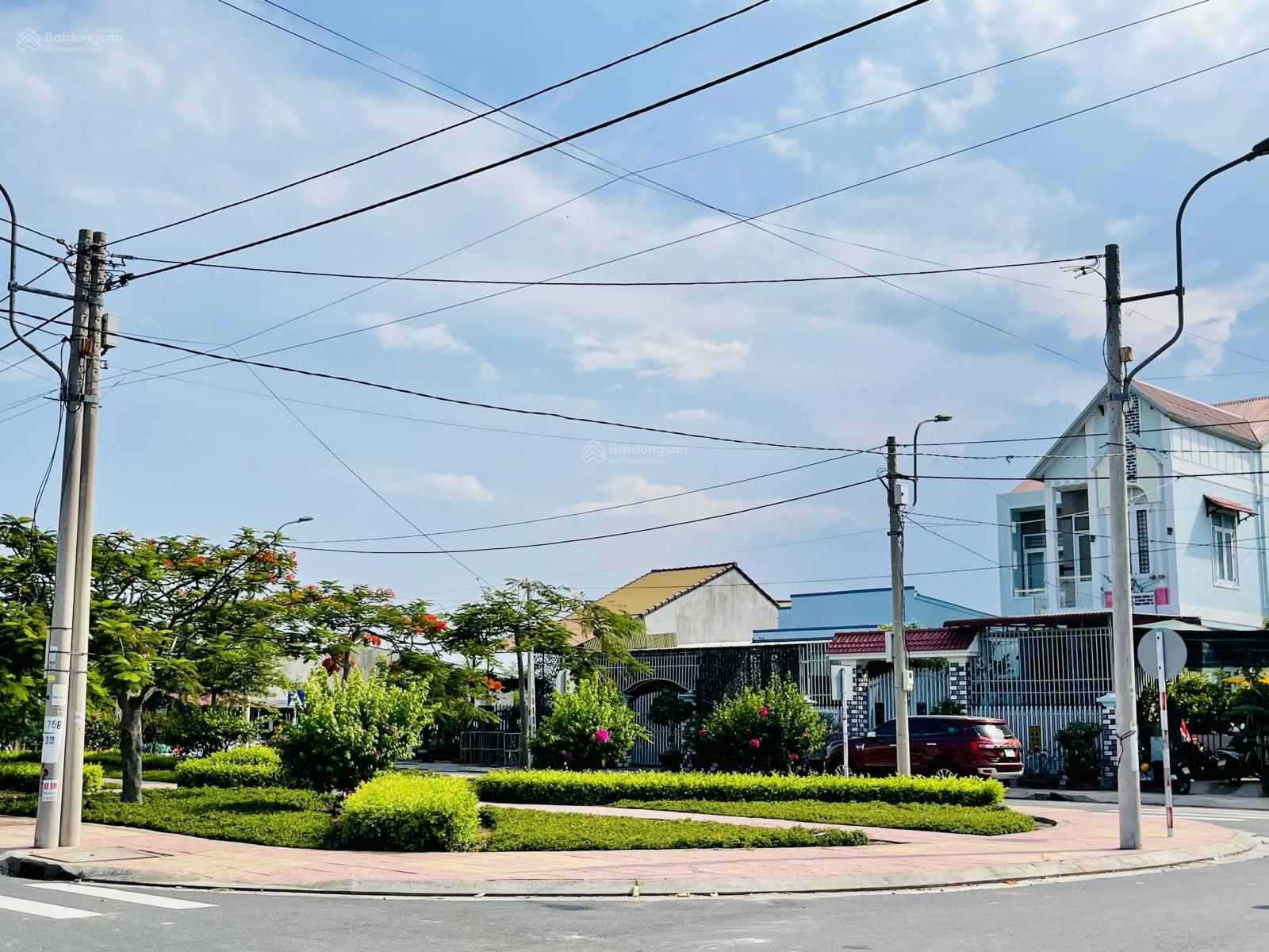 Bán đất gần đầm giá siêu rẻ tặng kèm nhà tại khu TĐC k8 Cam Hải Đông, Cam Lâm, Khánh Hòa
