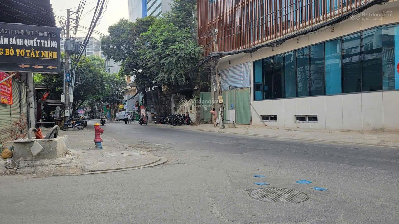 Siêu rẻ, bán gấp nhà MT ngay góc Cửu Long - Lam Sơn DT: 12x27m, XD hầm 7 tầng giá chỉ 74 tỷ