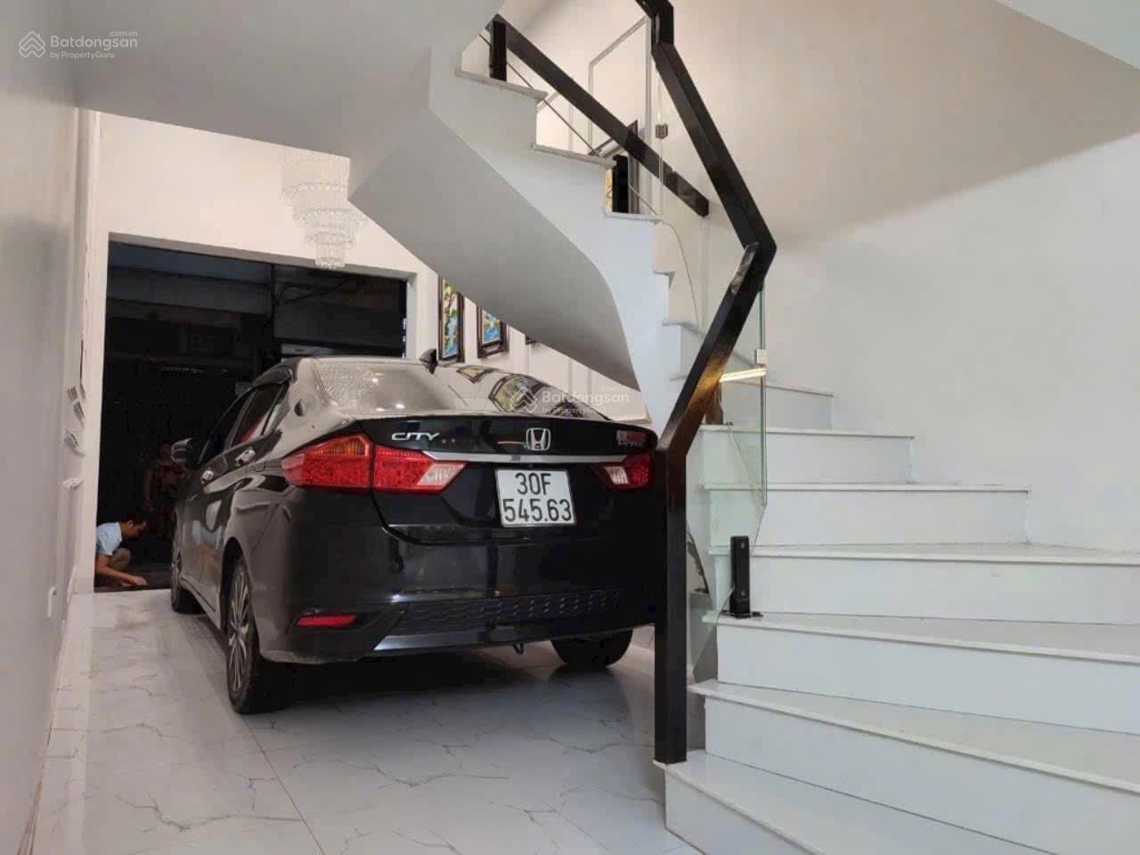 Bán nhà lai xá 55 m2 nhà 7 tầng giá 12 tỷ