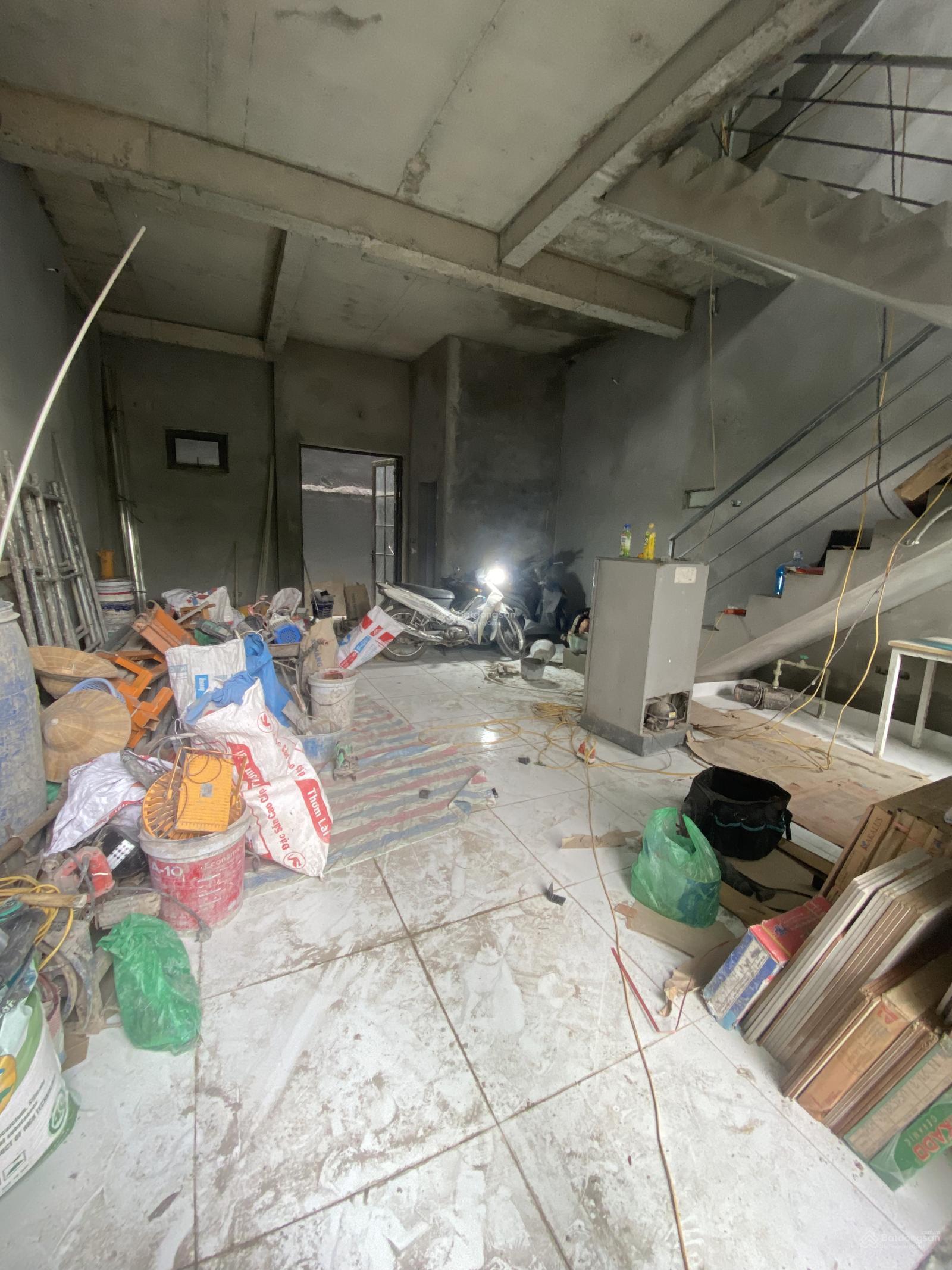 Cho thuê nhà tại KDTM Đại Kim Nguyễn Xiển, 17 triệu/th, 72m2, 6PN, 6WC, 4 tầng