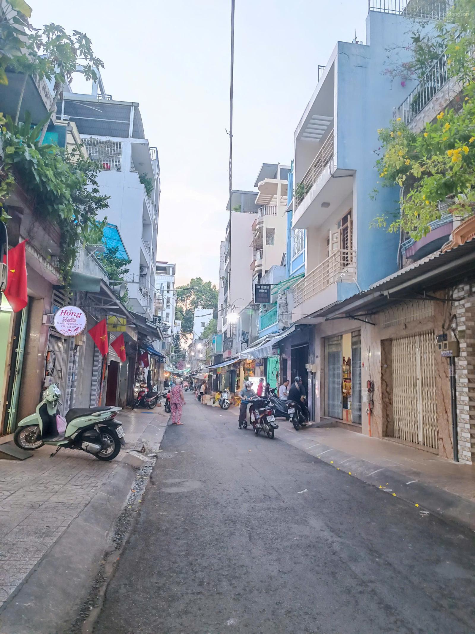 Nhà phố 3 lầu HXT 7m đường Nguyễn Trãi Quận 5 (6.5 x 21m) GPXD mới: 7 lầu. Giá bán: 24.5 tỷ