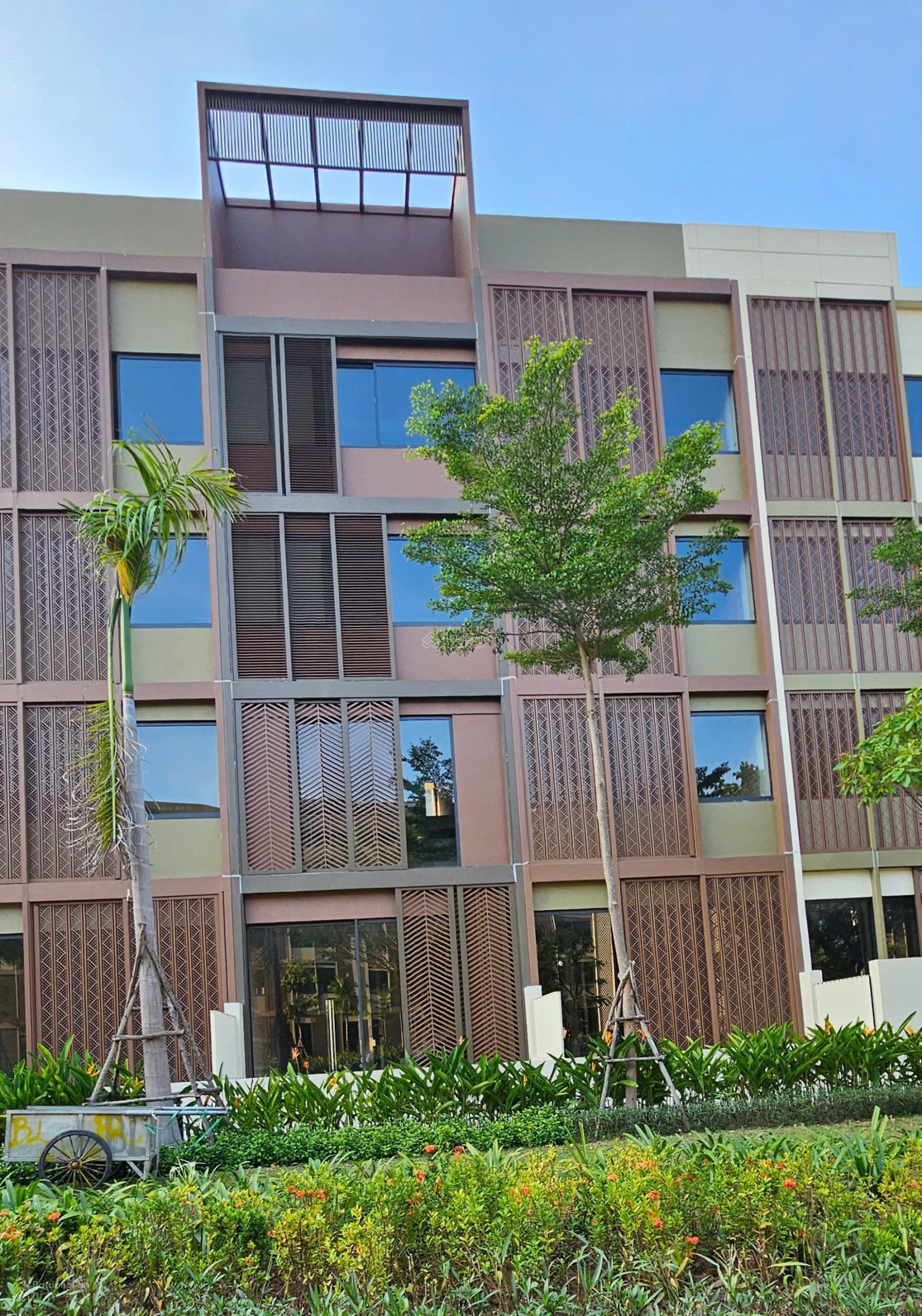 Mua 46 tỷ bán 43 tỷ, trục đường thông đẹp nhà phố Global City