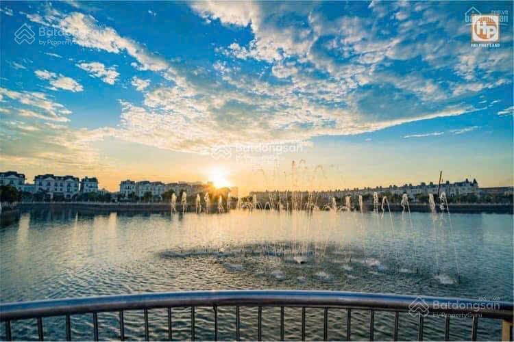 Bán liền kề tại Avenue Garden, 270 triệu/m2, 169m2, 5PN, 5WC