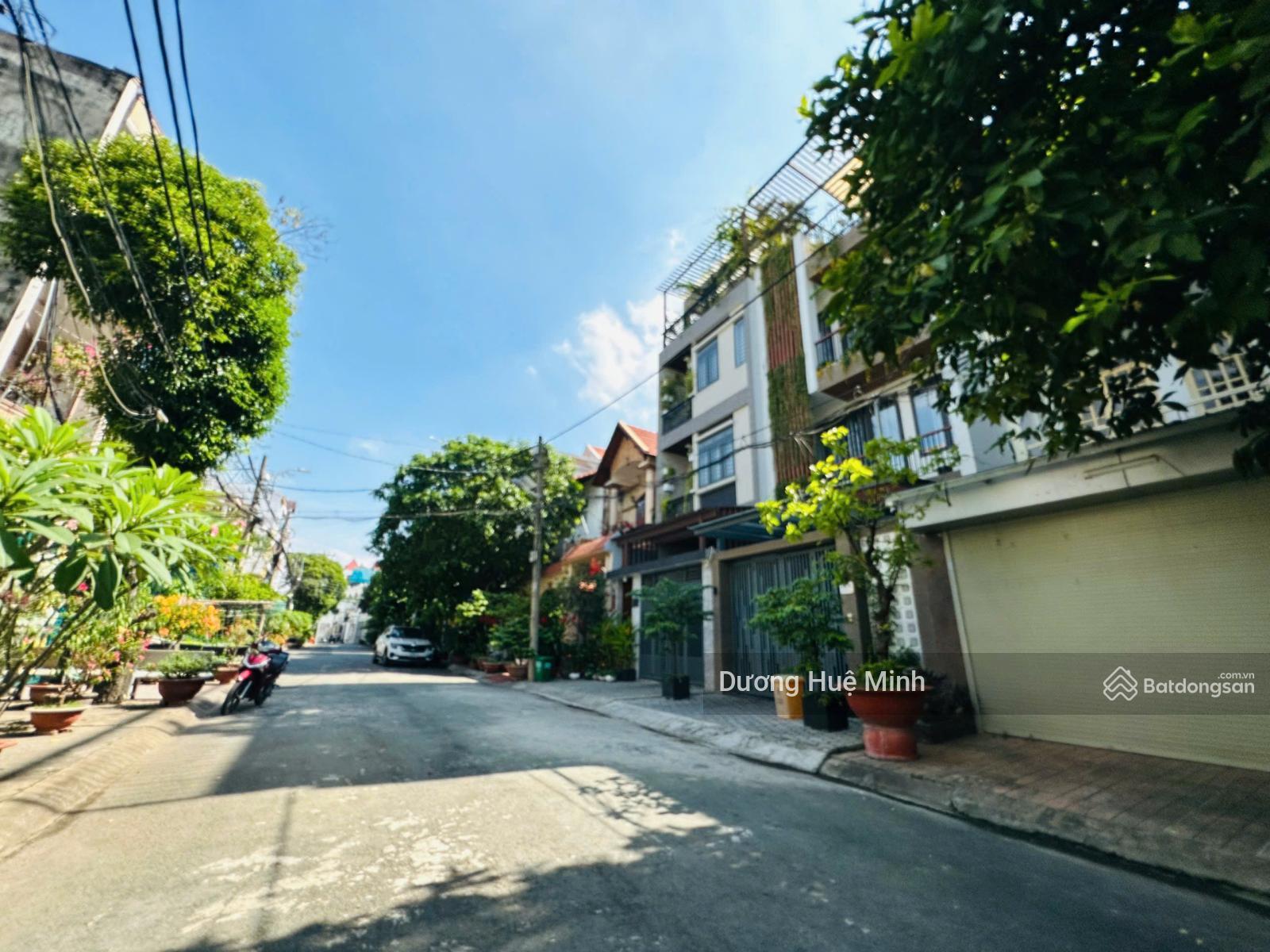 Bán nhà 4 tầng KDC đồng bộ đường Hoàng Diệu 2, ngang 5m, đường rộng 6m, đối diện công viên