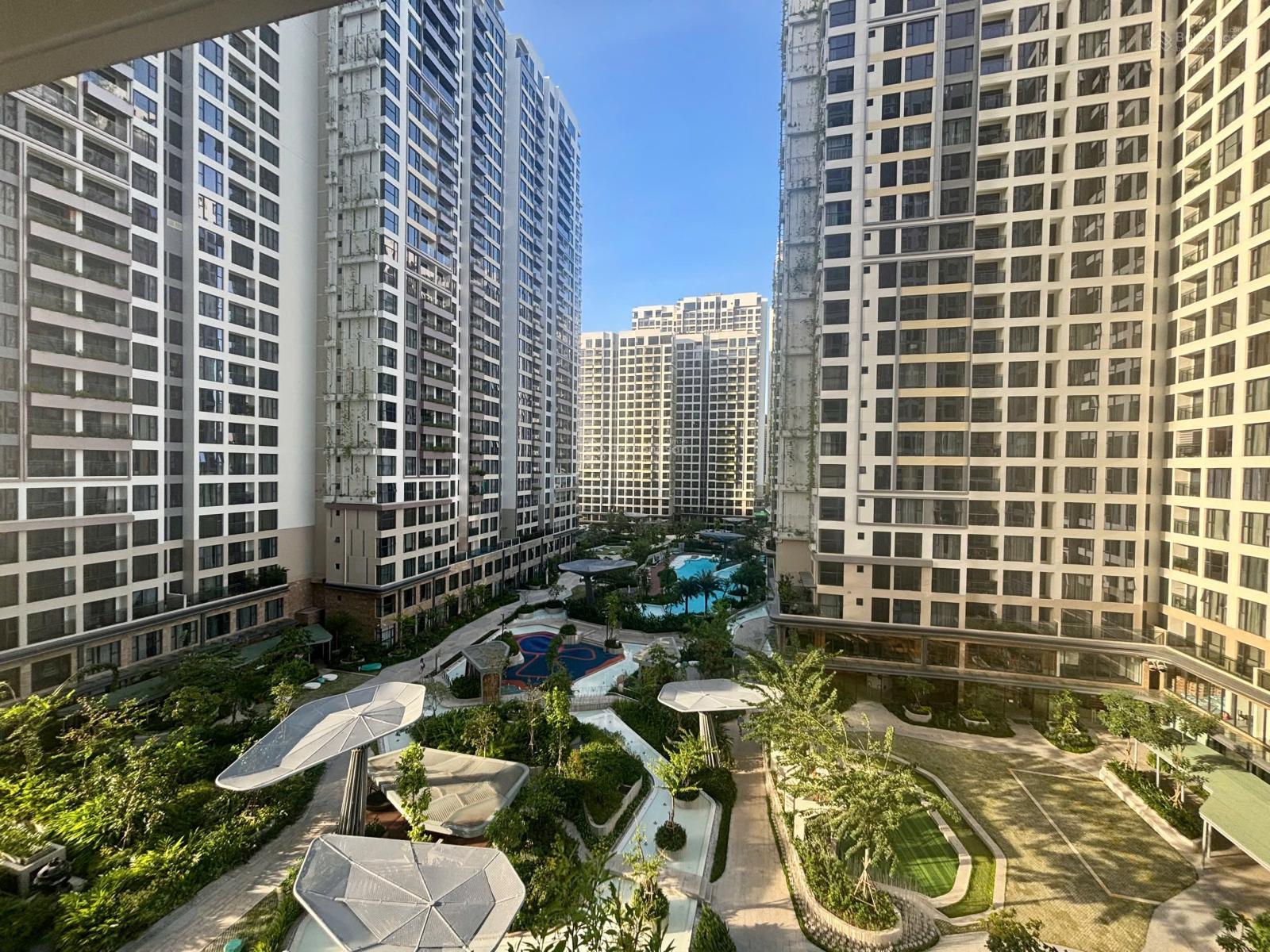 Bán nhanh căn 2PN Lumiere Boulevard Q9 giá siêu tốt, view trực diện hồ bơi nội khu 4,35 tỷ Allin
