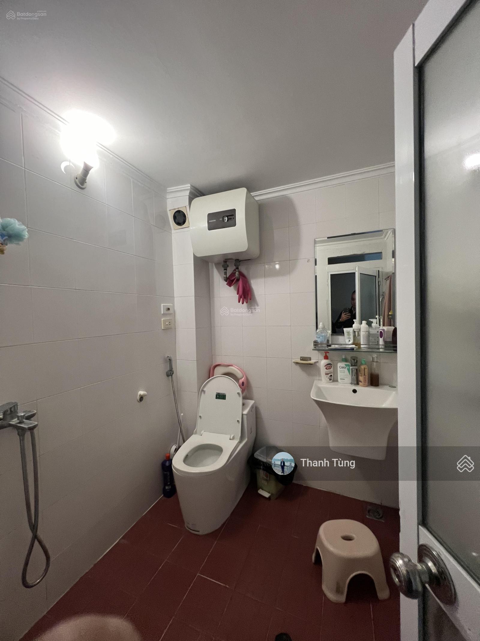Nhà 2T cũ căn góc vị trí đẹp nhất MP Trung Phụng, Xã Đàn vỉa hè rộng KD sầm uất MT 4m nở hậu