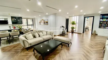 Chính Chủ, (bán gấp) căn góc Vip 4PN Full nội thất tầng trung E4 Yên Hoà Park View City Vũ Phạm Hàm