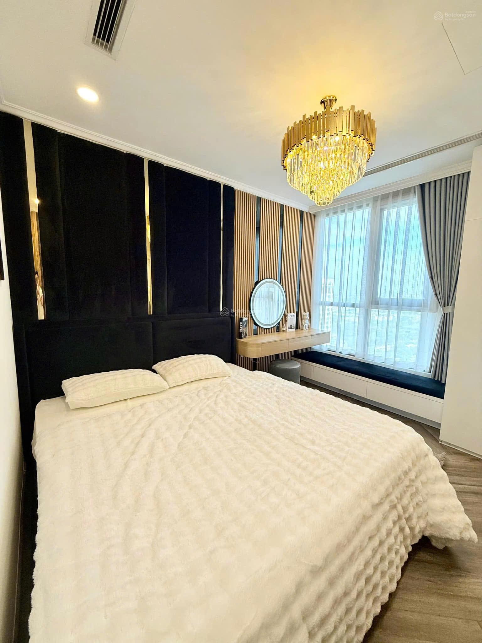 Bán CHCC cao cấp tòa Hòa Phát Mandarin Garden 2 diện tích 86m2 2PN 2WC. Hướng mát view đẹp Bán CHCC cao cấp tòa Hòa Phát Mandarin Garden 2 diện tích 86m2 2PN 2WC. Hướng mát view đẹp