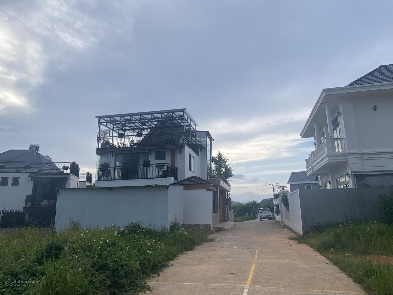 ĐẸP NHẤT PHÂN KHÚC 6 TỈ - Đỉnh đồi view cực đẹp, 250m2 sổ riêng xây dựng, 0984 391 ***