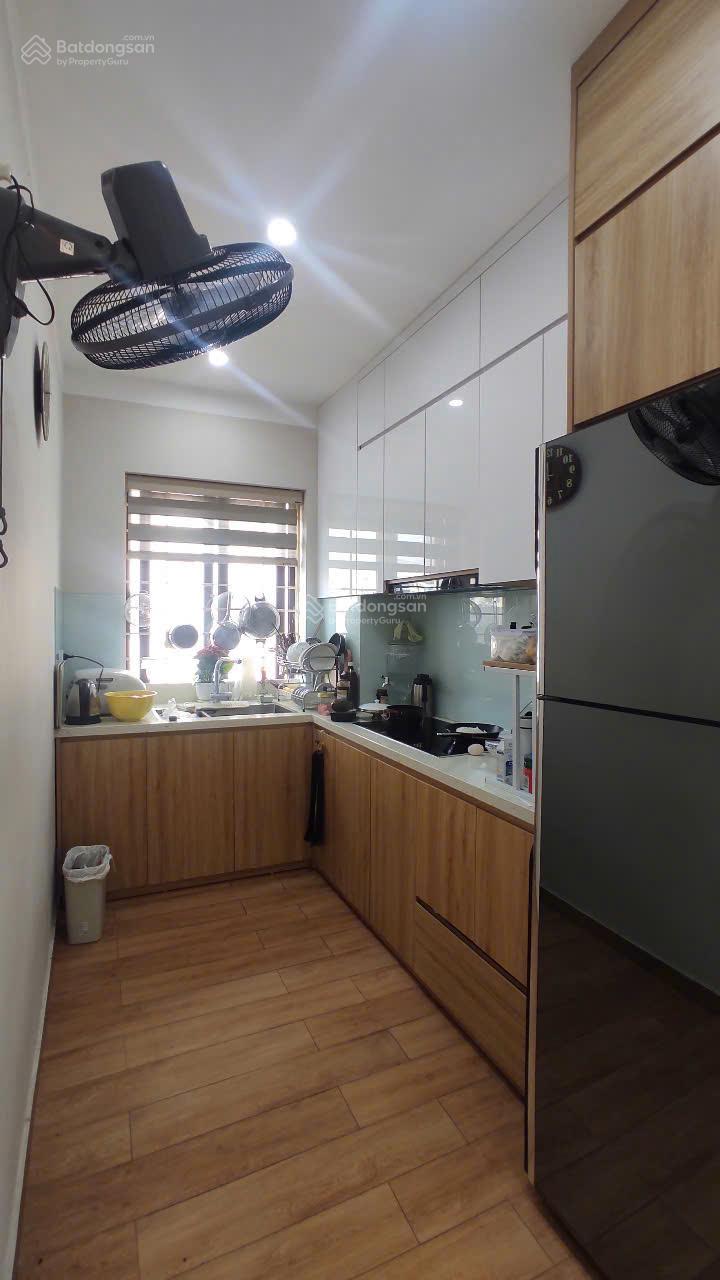 Chính chủ cần bán gấp CC KĐT Mễ Trì Hạ 73m2 2PN, 1VS sổ đỏ CC, full nội thất, giá 5tỷ LH 0782 288 ***