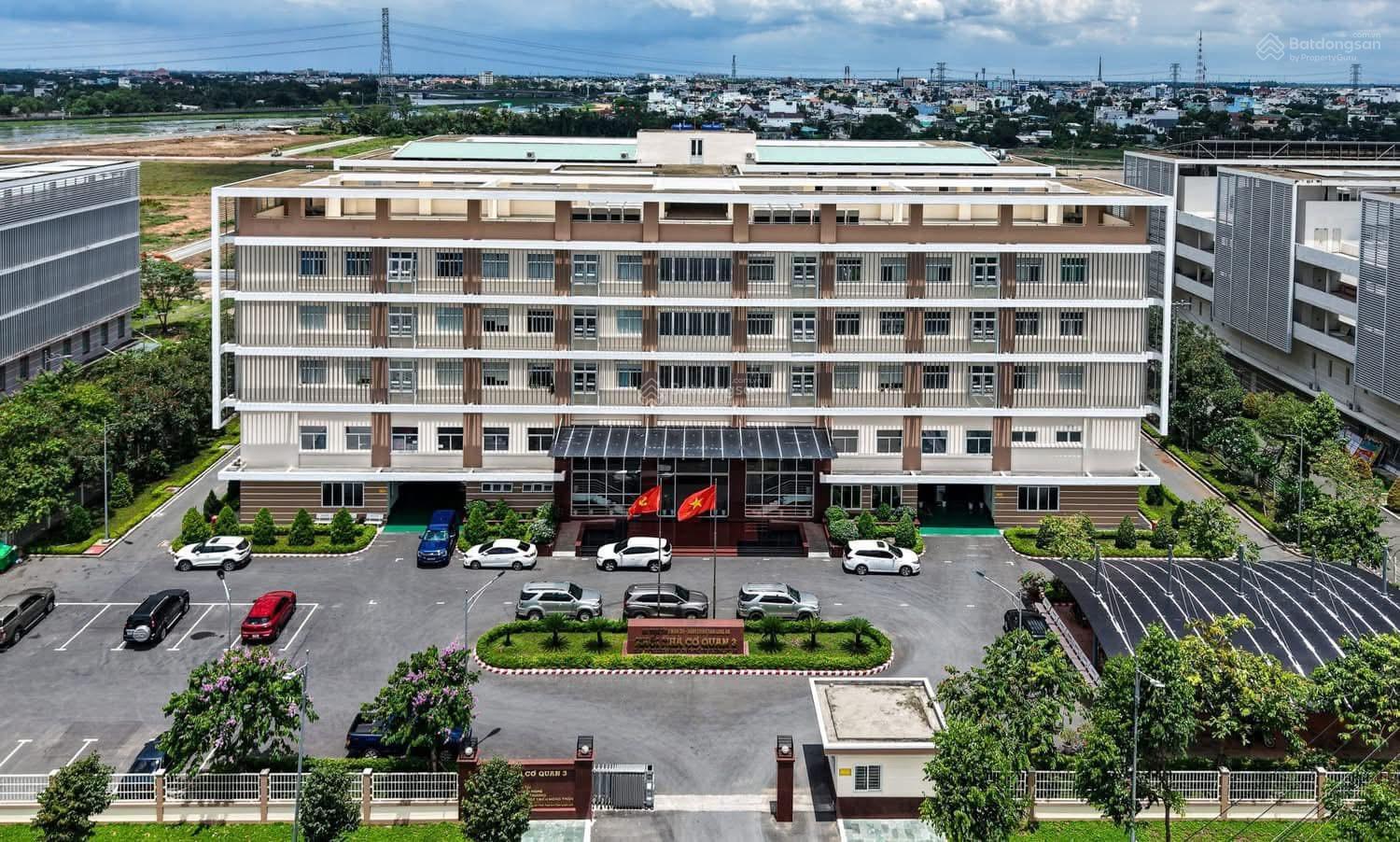 Cần bán nhà mặt phố 100m2 cách siêu thị Aeon Tân An bán kính 100m. Giá siêu hời Cần bán nhà mặt phố 100m2 cách siêu thị Aeon Tân An bán kính 100m. Giá siêu hời