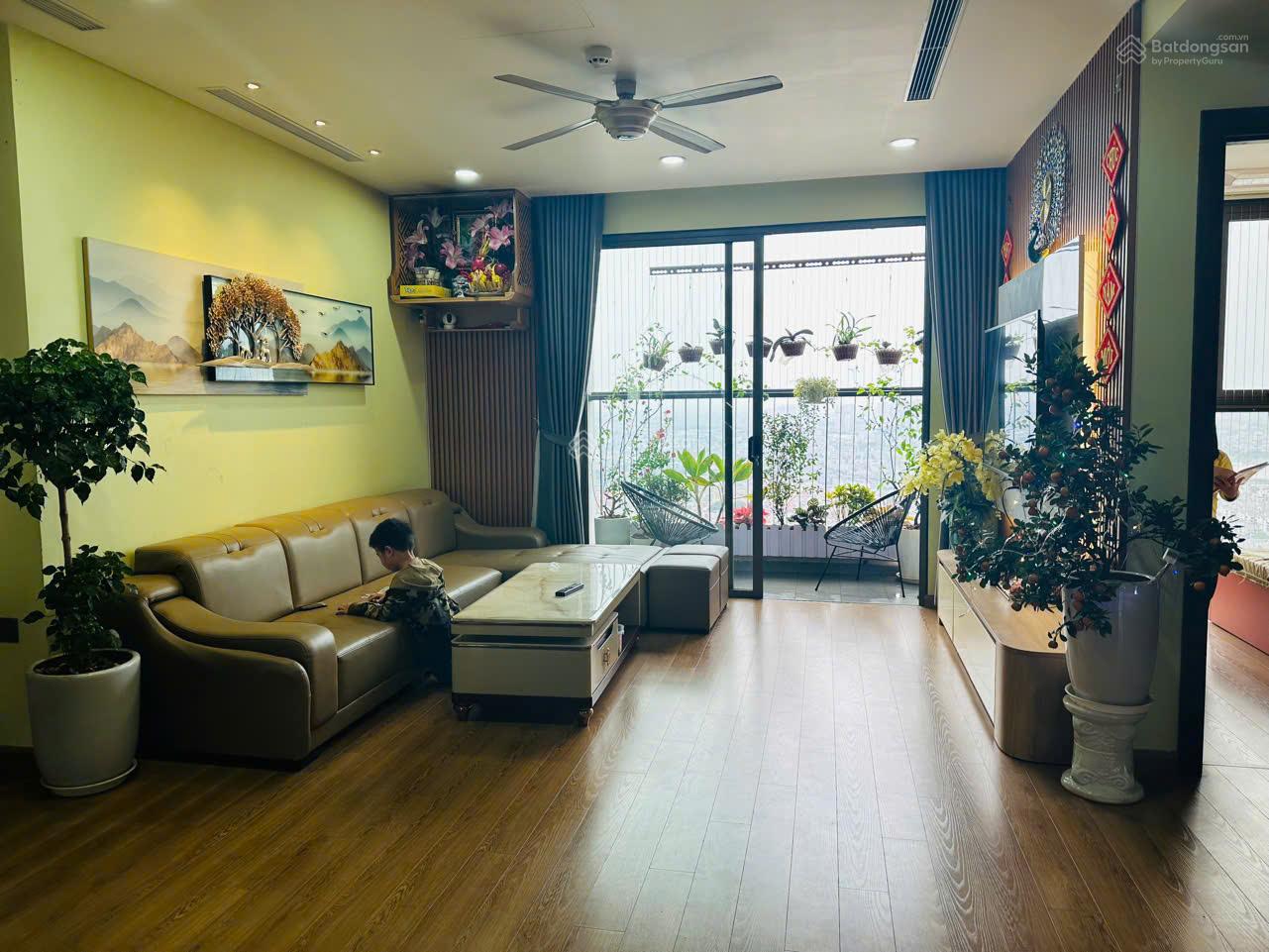 Bán gấp căn hộ 3PN Ecolife Capitol, 58 Tố Hữu. Giá 8,8 tỷ DT 111m2 và 2 VS. LH 0978 965 ***