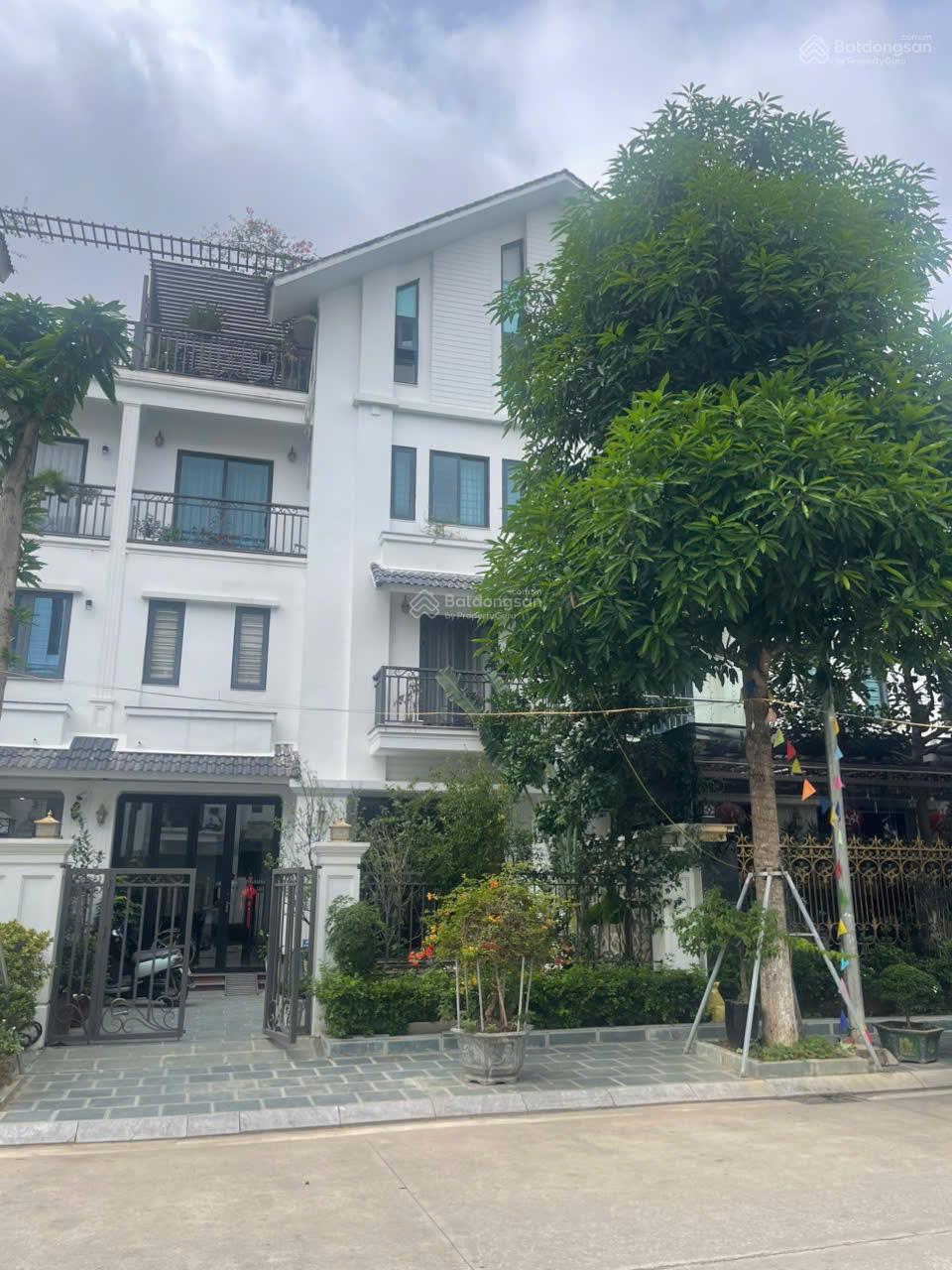 Chính chủ cần bán nhà vườn khu C Geleximco, cách mặt đường Lê Trọng Tấn chỉ 30m kinh doanh cực tốt