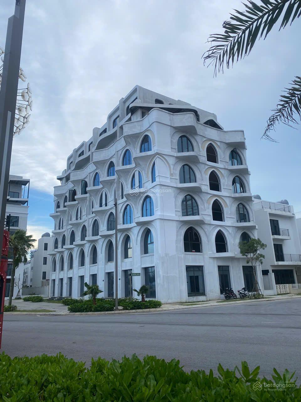 10,5 tỷ biệt thự mặt biển Vlasta Sầm Sơn - sổ đỏ vĩnh viễn - 0925 908 ***